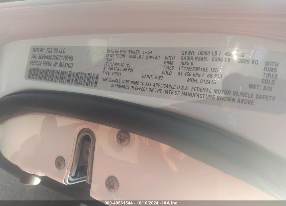 2024 RAM 2500 TRADESMAN 4X4 6'4 BOX VIN: 3C6UR5CJXRG179205