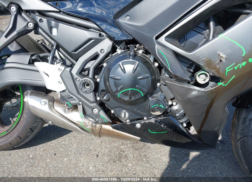 2024 KAWASAKI EX650 R VIN: ML5EXER13RDAB1681