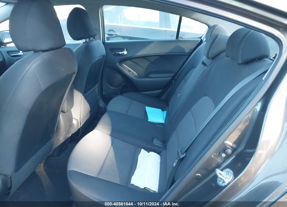 2015 KIA FORTE LX VIN: KNAFX4A63F5313892