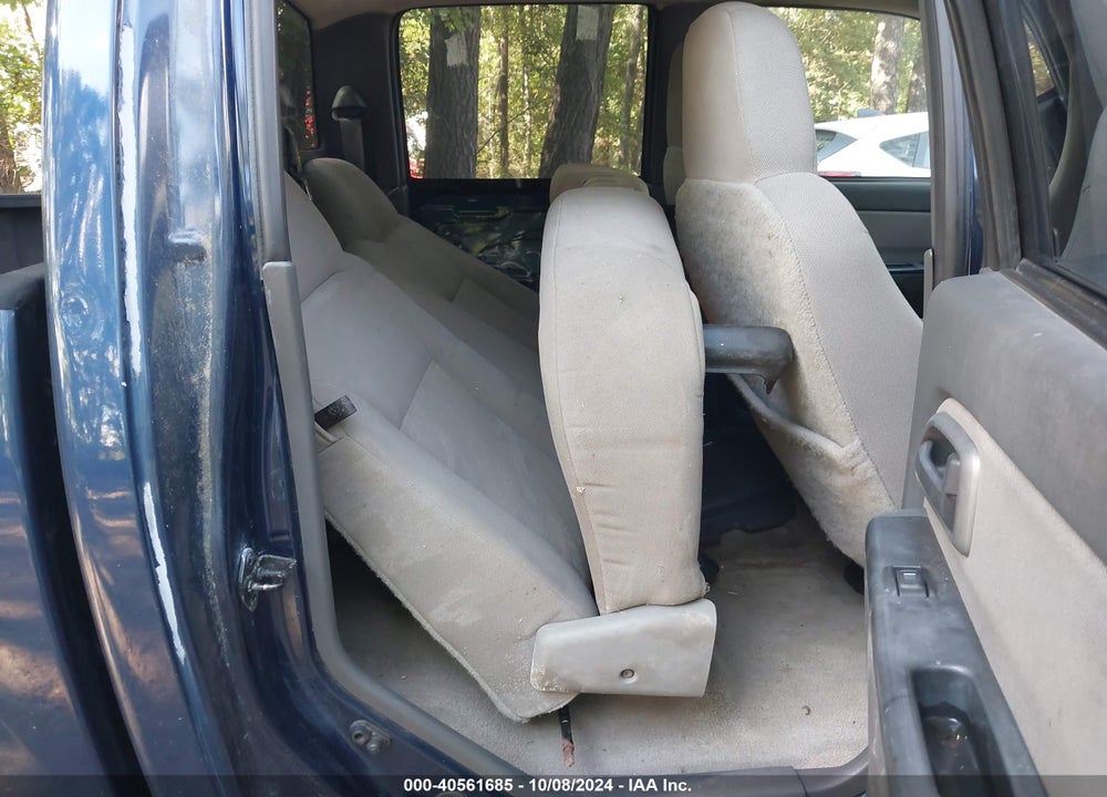2004 CHEVROLET COLORADO LS VIN: 1GCDT136848112535