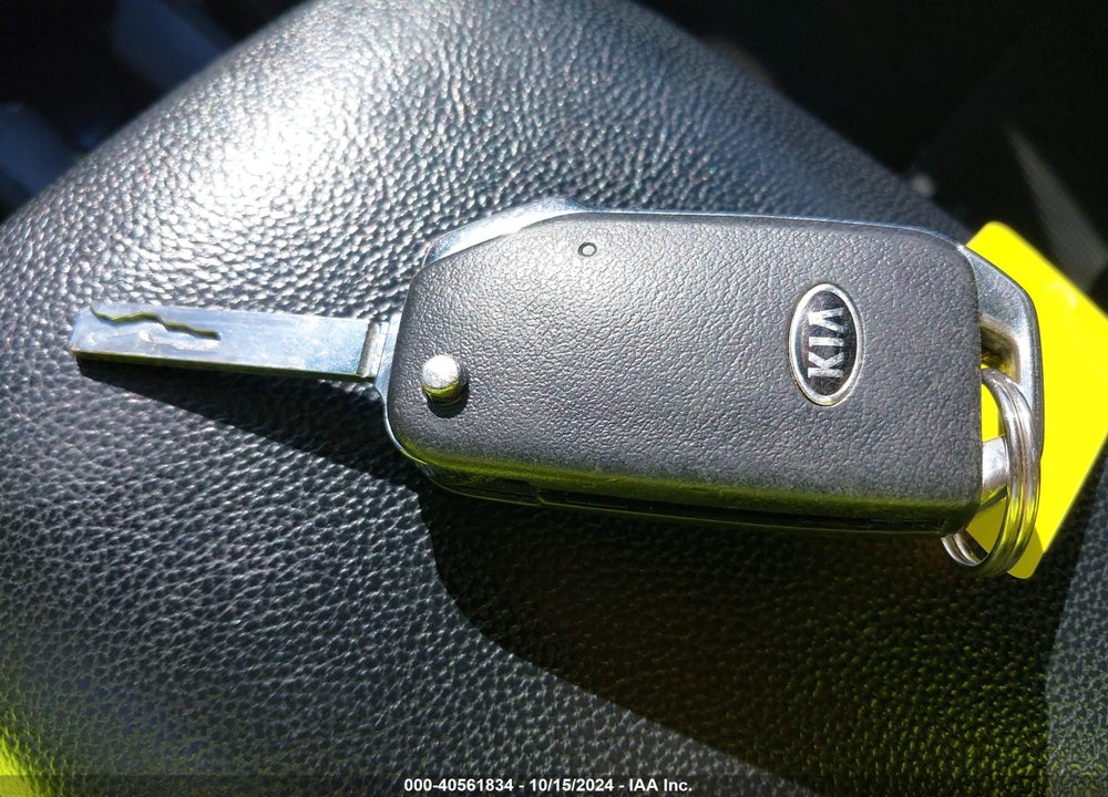 2021 KIA FORTE LXS VIN: 3KPF24AD5ME280427