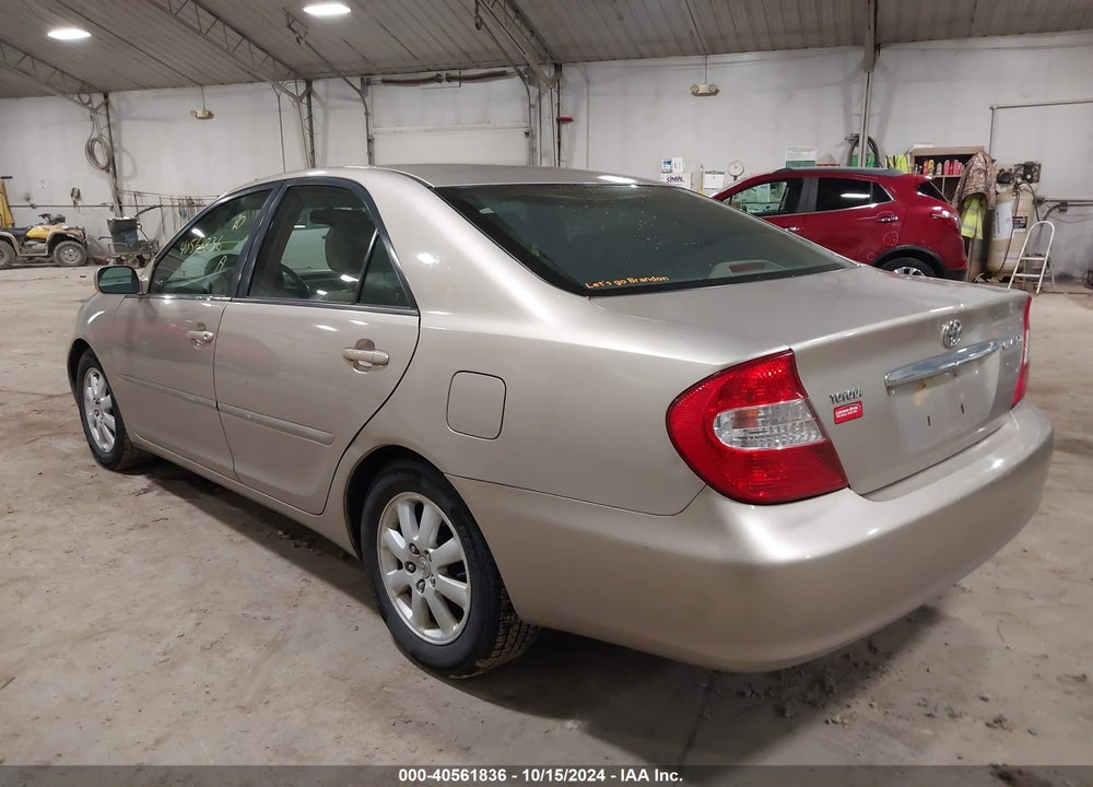 2004 TOYOTA CAMRY XLE VIN: 4T1BE30K14U905631