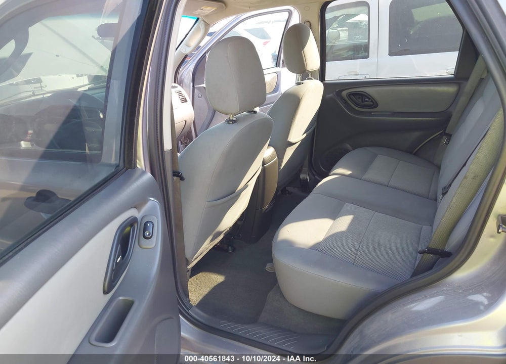 2007 FORD ESCAPE VIN: 1FMYU03167KA40332