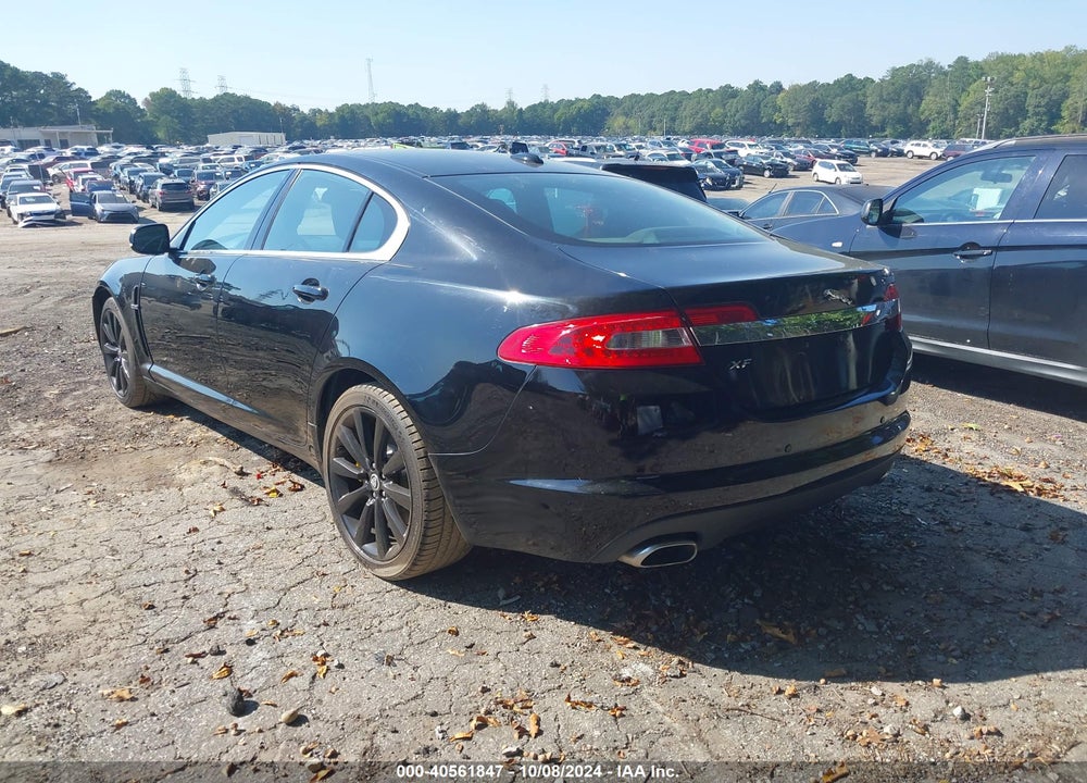 2011 JAGUAR XF PREMIUM VIN: SAJWA0GBXBLR85683
