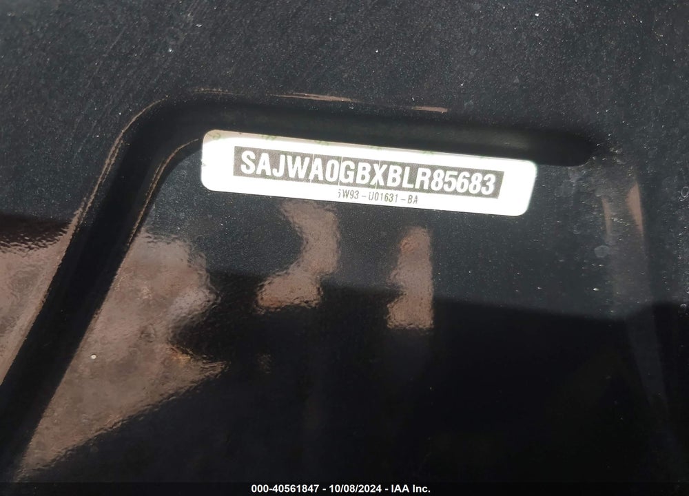 2011 JAGUAR XF PREMIUM VIN: SAJWA0GBXBLR85683