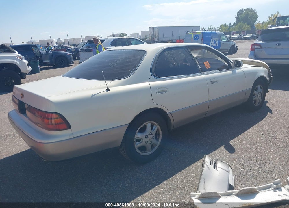 1992 LEXUS ES 300 VIN: JT8VK13T5N0113864