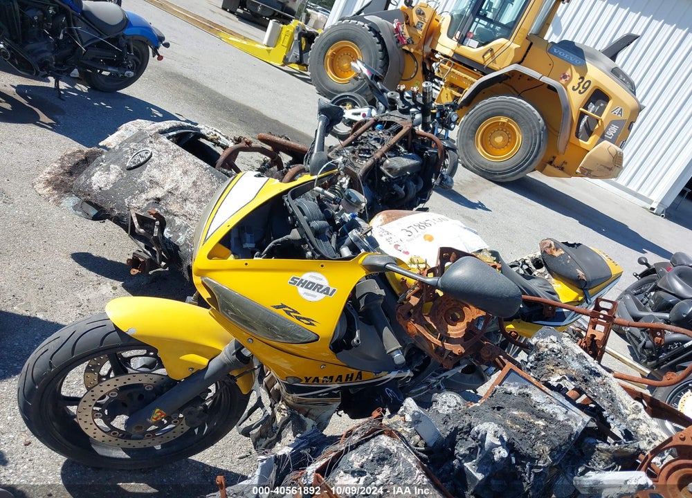 2004 YAMAHA YZFR6 L VIN: JYARJ06E24A016915