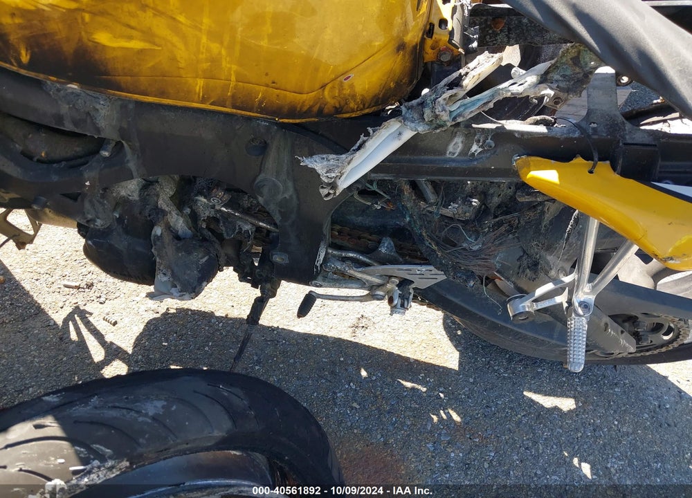 2004 YAMAHA YZFR6 L VIN: JYARJ06E24A016915