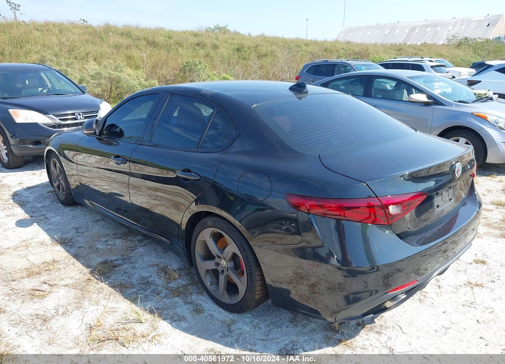 2017 ALFA ROMEO GIULIA RWD VIN: ZARFAEBN5H7555967