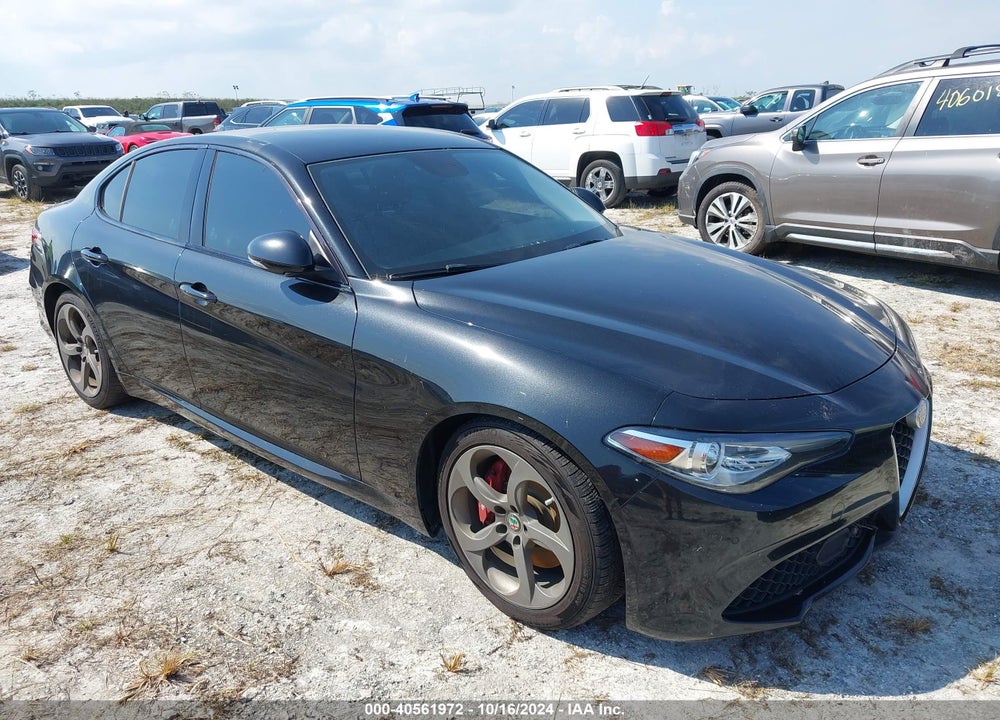 2017 ALFA ROMEO GIULIA RWD VIN: ZARFAEBN5H7555967