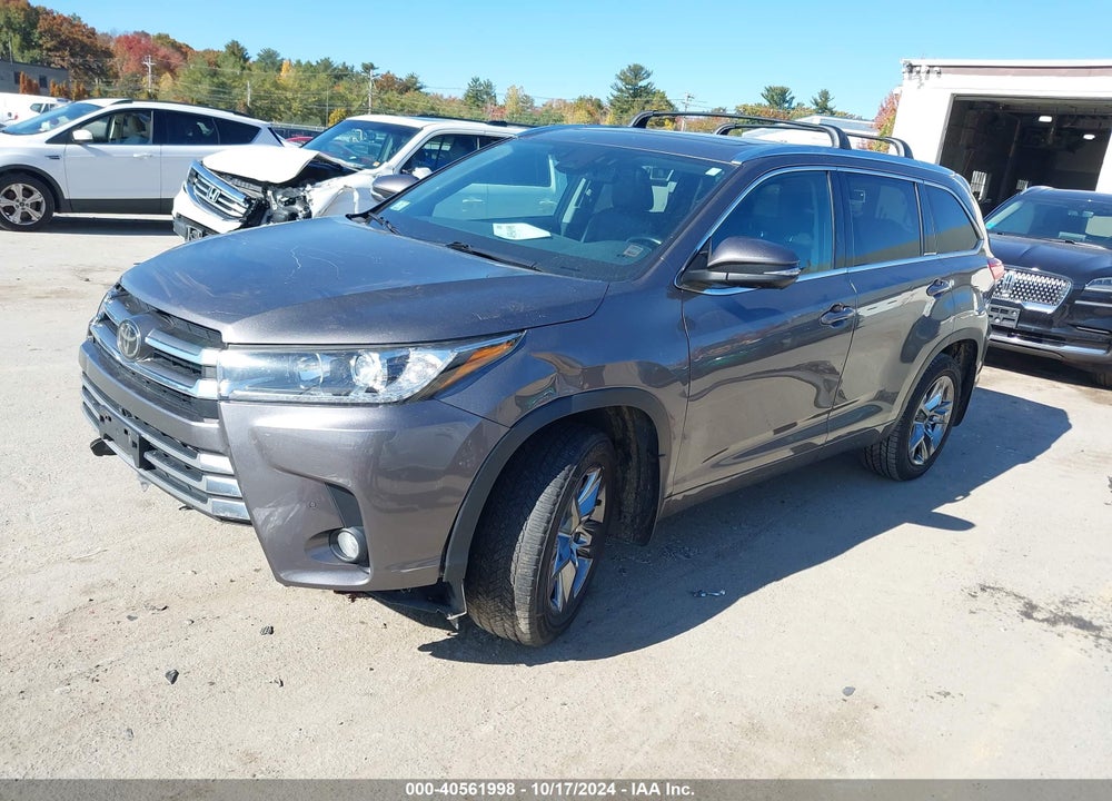 2017 TOYOTA HIGHLANDER LIMITED/PLATINUM VIN: 5TDDZRFH5HS394466