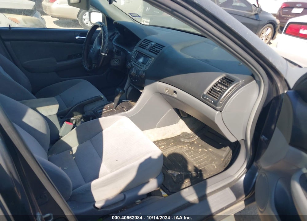 2005 HONDA ACCORD 2.4 LX VIN: 3HGCM56485G707862