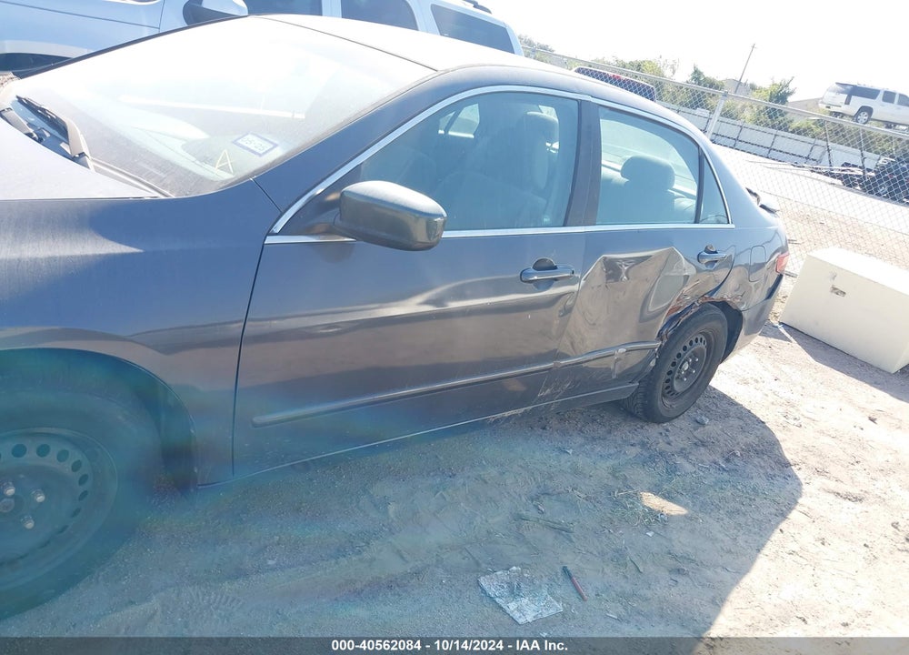 2005 HONDA ACCORD 2.4 LX VIN: 3HGCM56485G707862