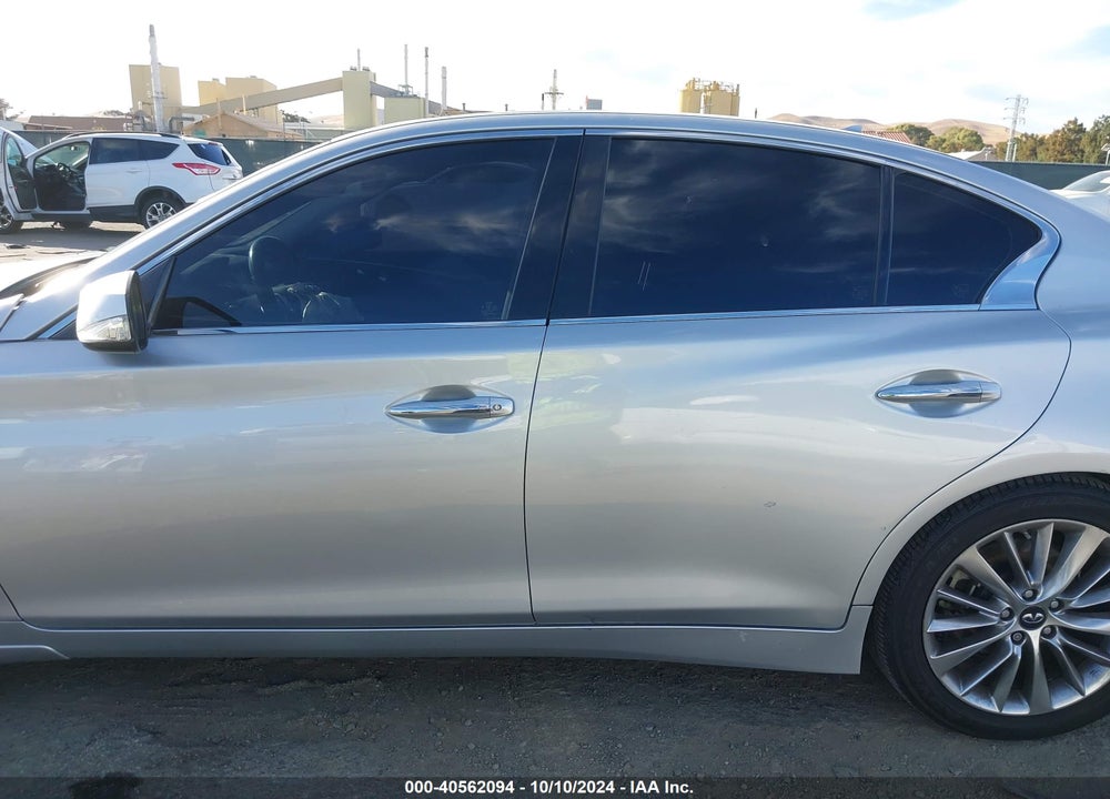 2019 INFINITI Q50 3.0T LUXE VIN: JN1EV7AP2KM517830