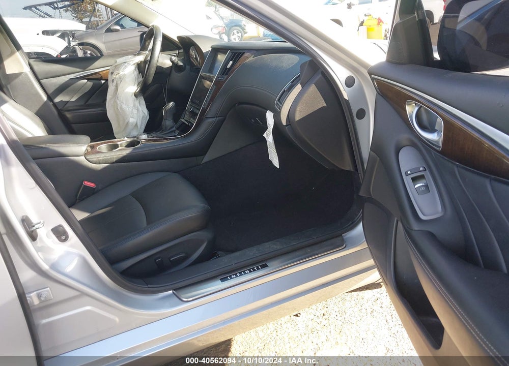2019 INFINITI Q50 3.0T LUXE VIN: JN1EV7AP2KM517830