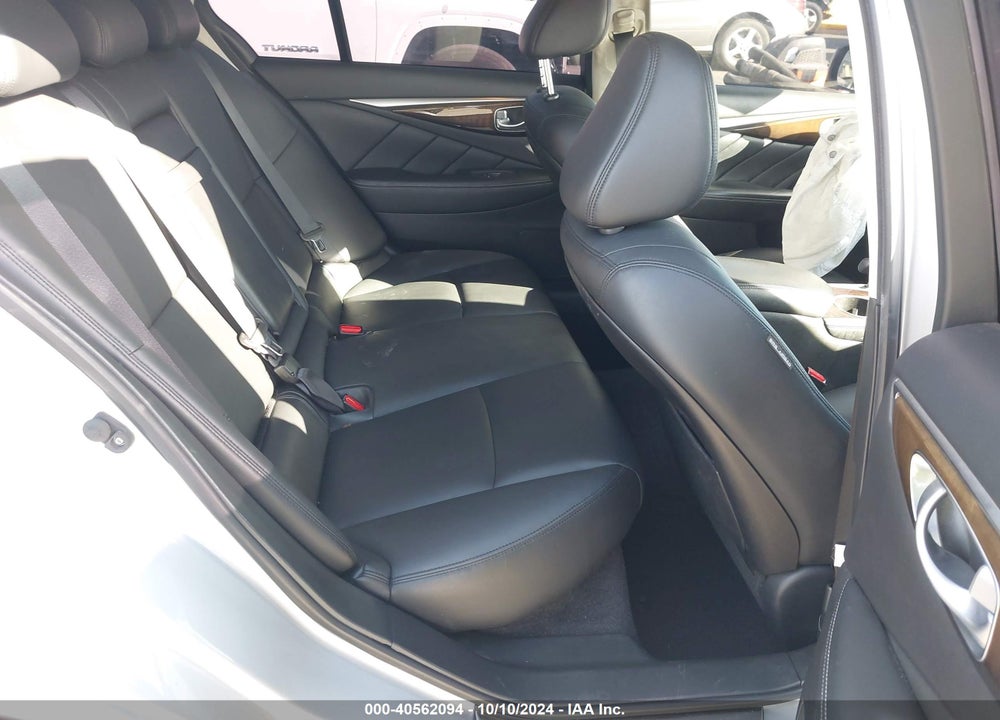 2019 INFINITI Q50 3.0T LUXE VIN: JN1EV7AP2KM517830