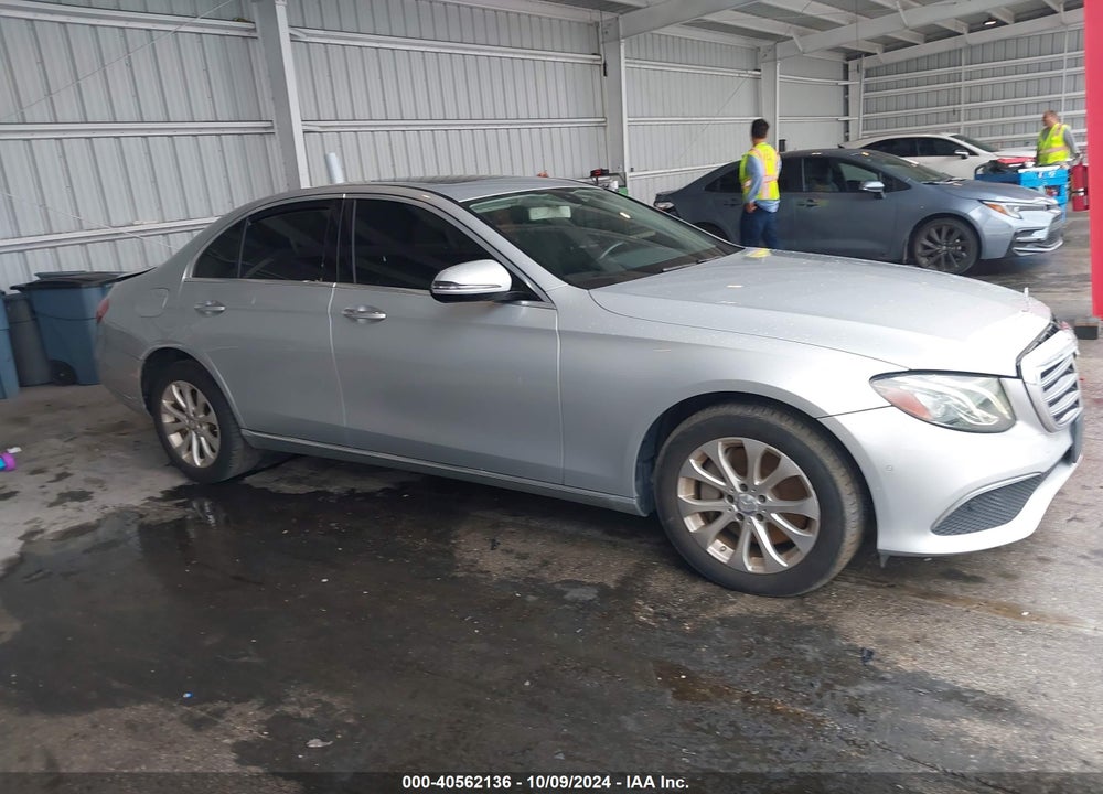 2017 MERCEDES-BENZ E 300 4MATIC VIN: WDDZF4KB9HA136120