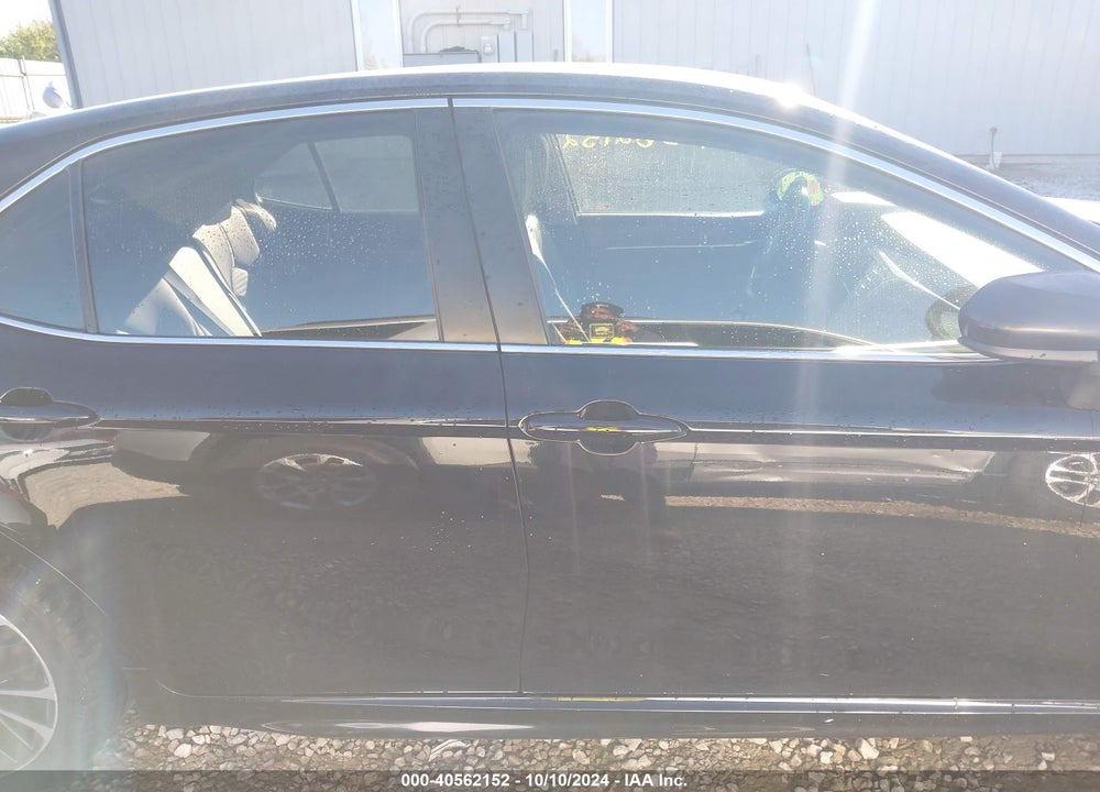 2018 TOYOTA CAMRY SE VIN: JTNB11HK3J3070444