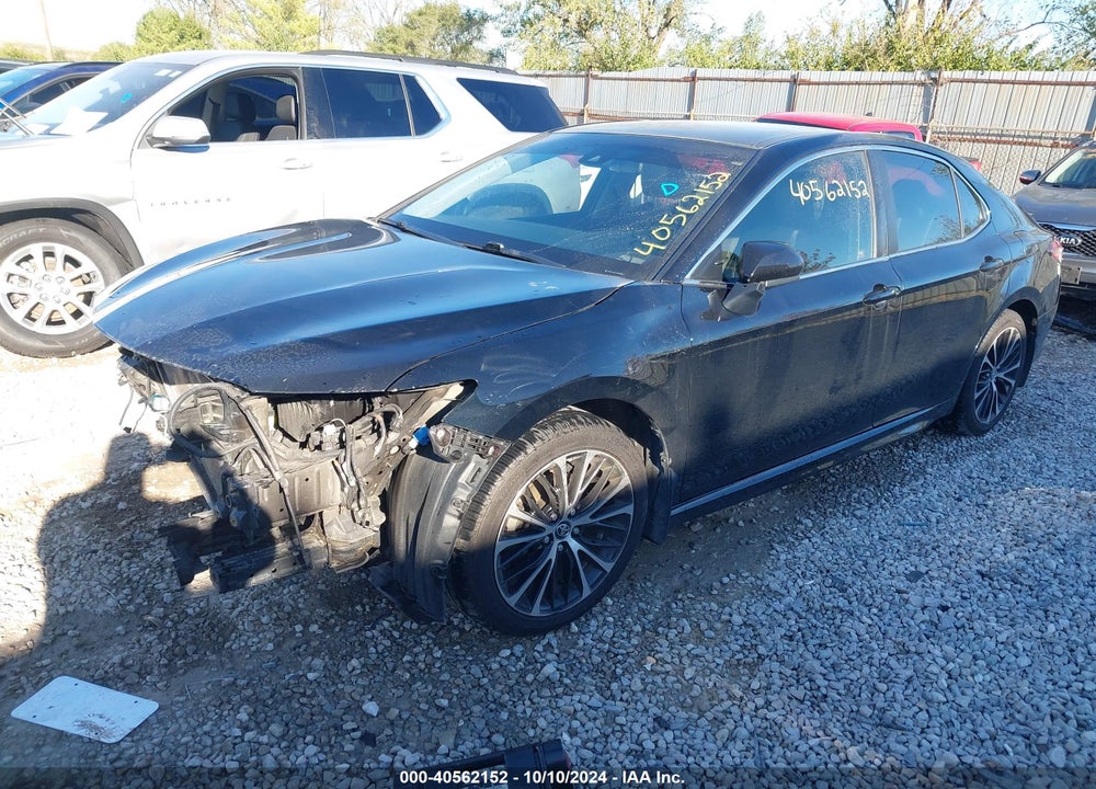 2018 TOYOTA CAMRY SE VIN: JTNB11HK3J3070444