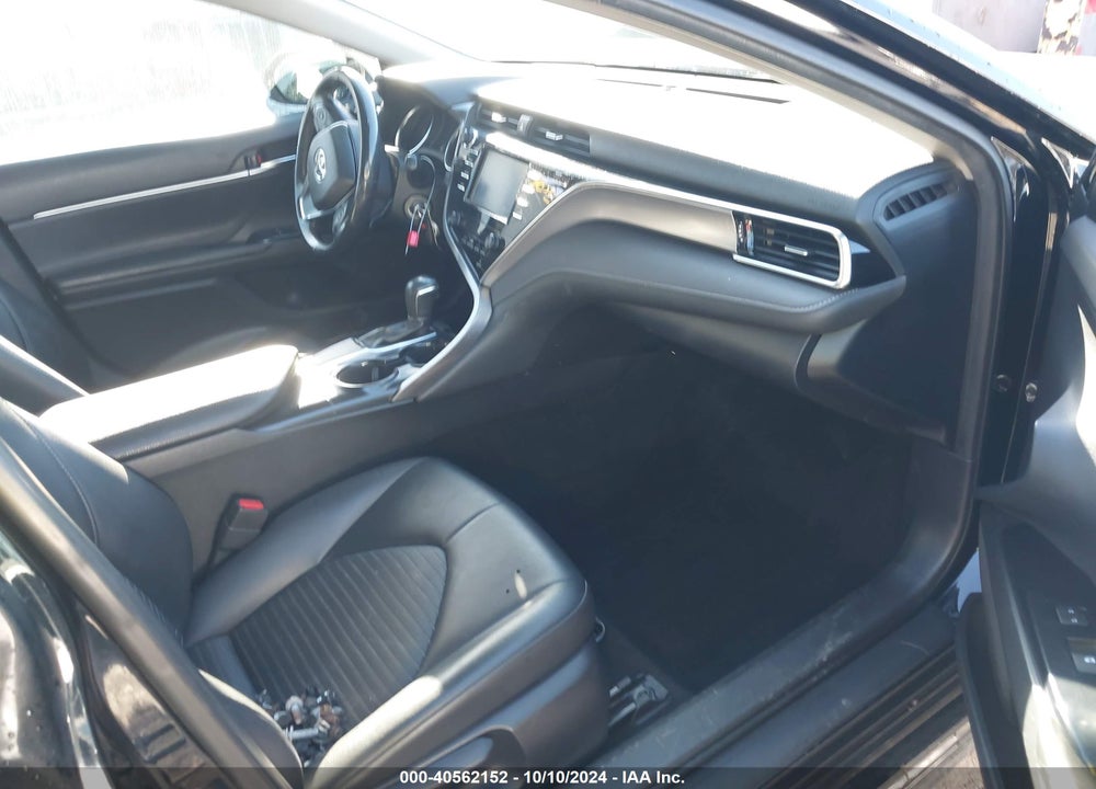 2018 TOYOTA CAMRY SE VIN: JTNB11HK3J3070444