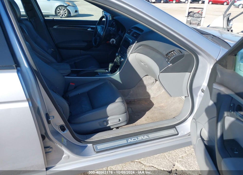2004 ACURA TL BASE W/NAV SYSTEM (A5) VIN: 19UUA66224A066626