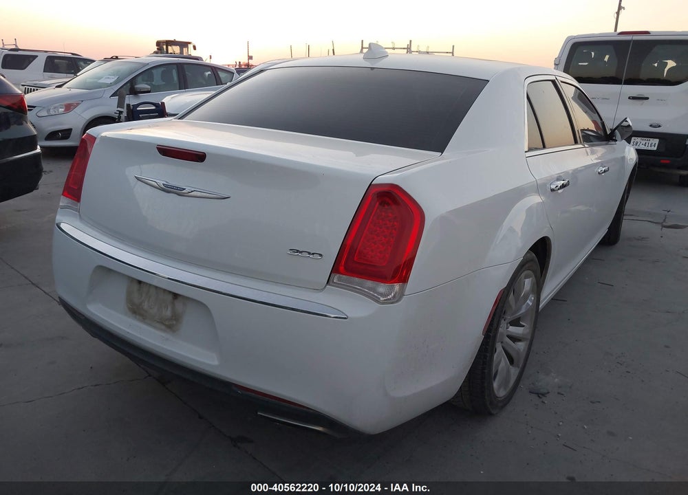 2020 CHRYSLER 300 LIMITED VIN: 2C3CCAEG2LH108608