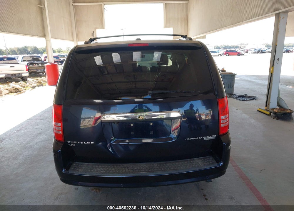 2010 CHRYSLER TOWN & COUNTRY LIMITED VIN: 2A4RR6DXXAR253528