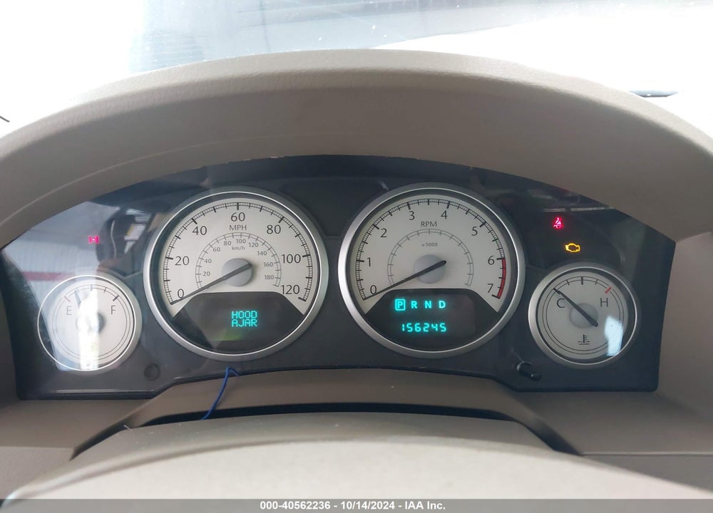 2010 CHRYSLER TOWN & COUNTRY LIMITED VIN: 2A4RR6DXXAR253528