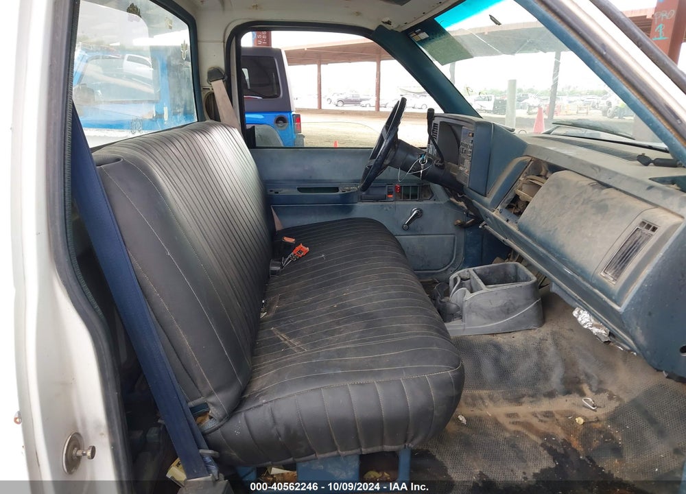 1990 CHEVROLET GMT-400 C1500 VIN: 1GCDC14K9LZ214009