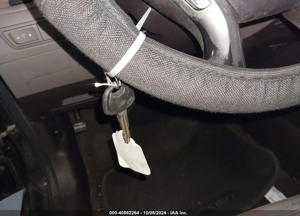 2011 HYUNDAI TUCSON GLS VIN: KM8JU3AC2BU276013
