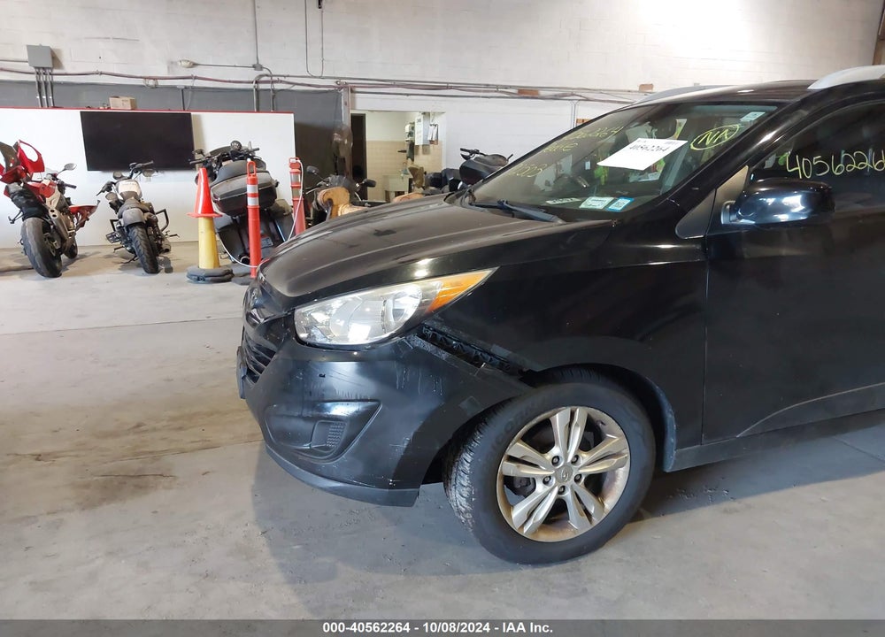 2011 HYUNDAI TUCSON GLS VIN: KM8JU3AC2BU276013