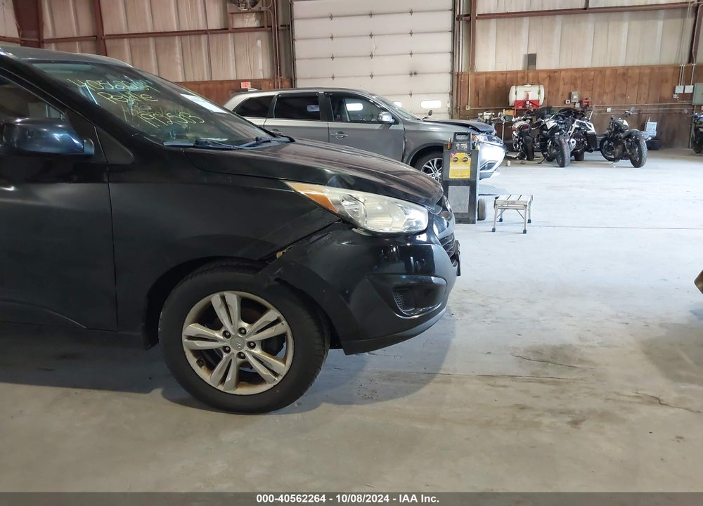 2011 HYUNDAI TUCSON GLS VIN: KM8JU3AC2BU276013