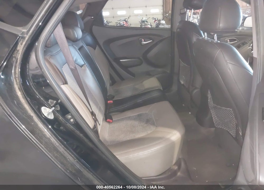 2011 HYUNDAI TUCSON GLS VIN: KM8JU3AC2BU276013