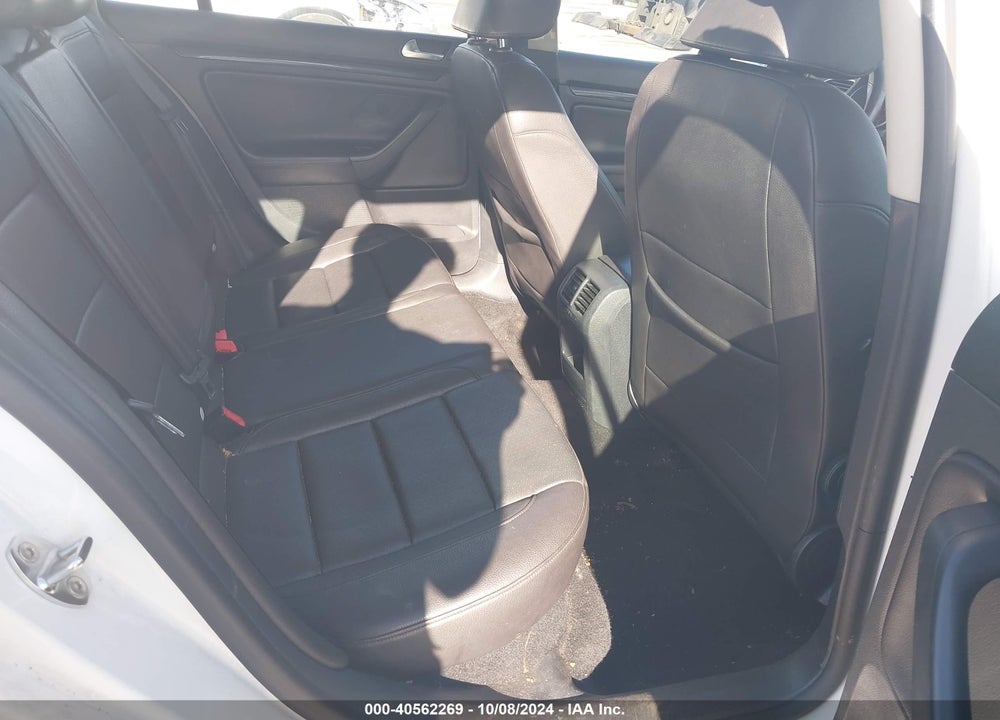 2012 VOLKSWAGEN JETTA SPORTWAGEN 2.5L SE VIN: 3VWPP7AJ5CM628757