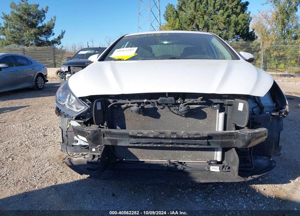 2018 HYUNDAI SONATA SEL VIN: 5NPE34AF0JH638955