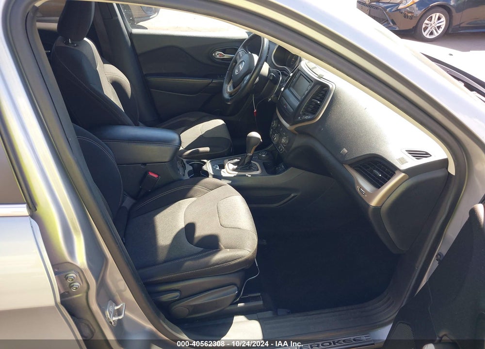 2014 JEEP CHEROKEE LATITUDE VIN: 1C4PJMCB0EW165177