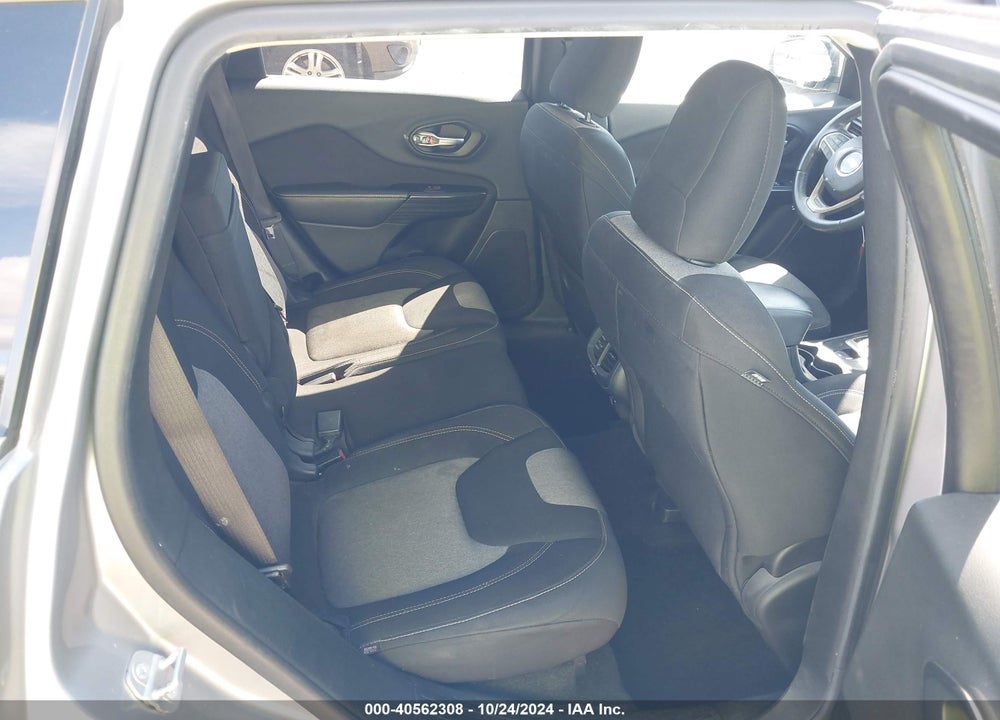 2014 JEEP CHEROKEE LATITUDE VIN: 1C4PJMCB0EW165177