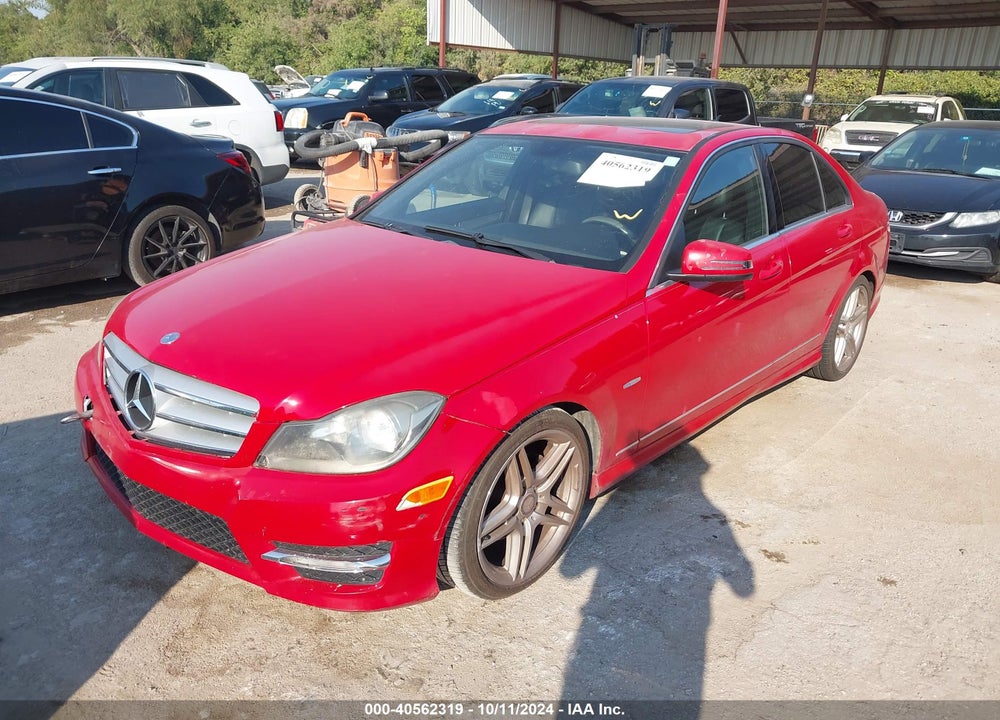 2012 MERCEDES-BENZ C 250 LUXURY/SPORT VIN: WDDGF4HB6CA613271