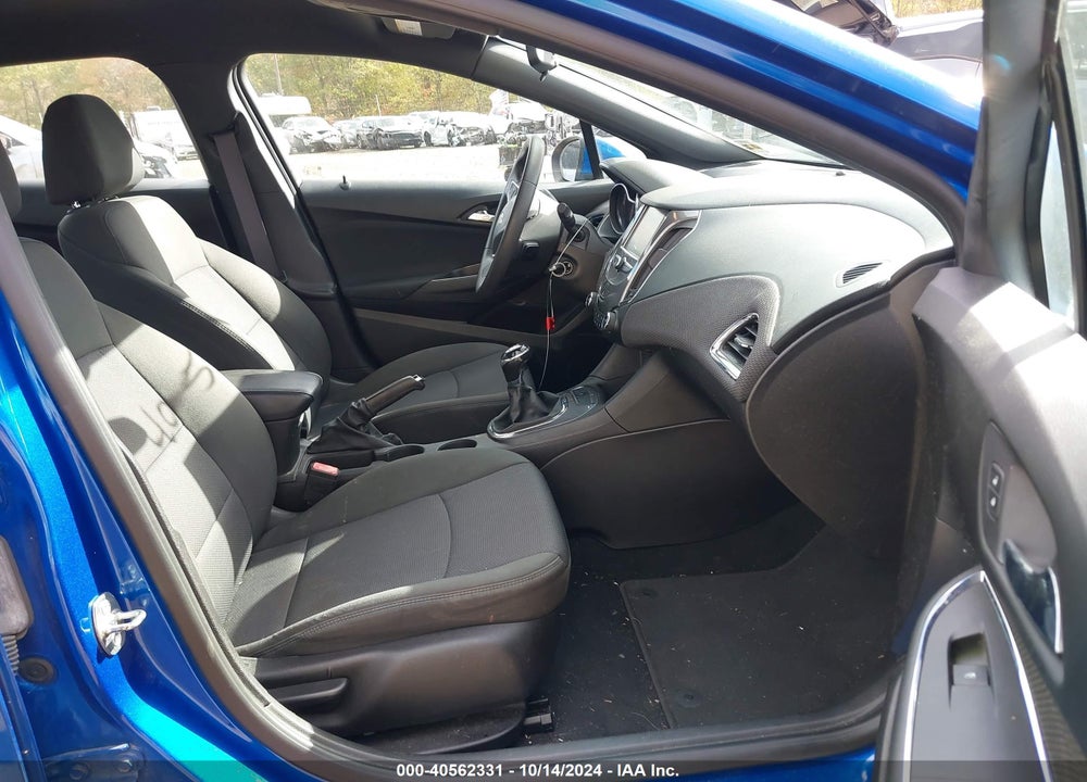 2017 CHEVROLET CRUZE LT MANUAL VIN: 1G1BD5SM6H7167002
