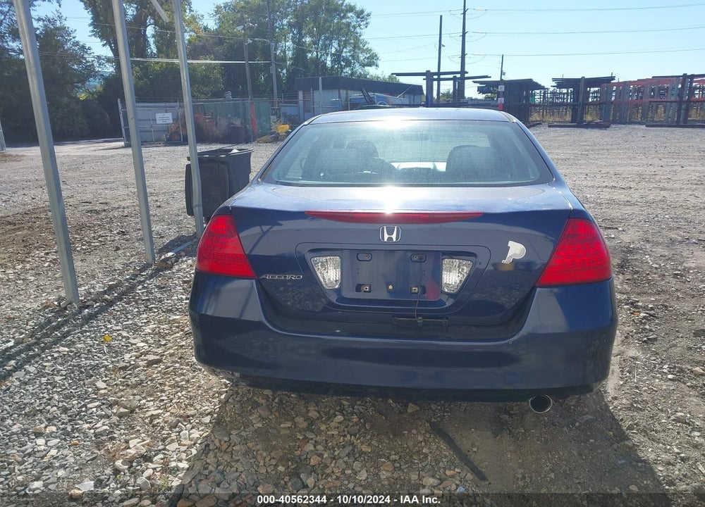 2007 HONDA ACCORD 2.4 LX VIN: 1HGCM56477A047718