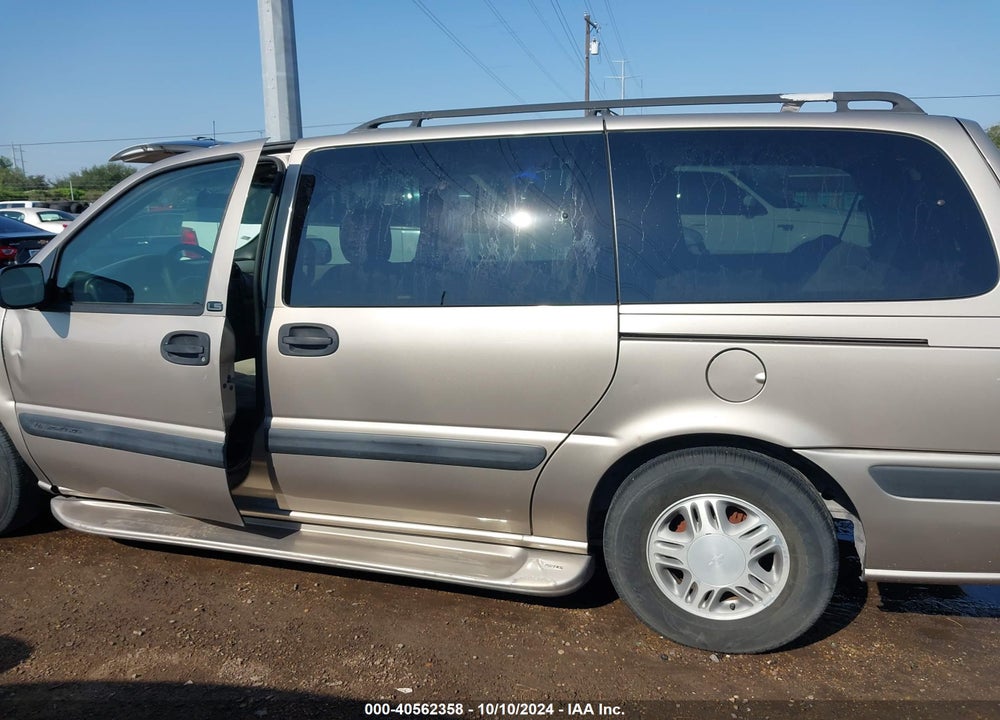 2002 CHEVROLET VENTURE LS VIN: 1GNDX03E72D192217