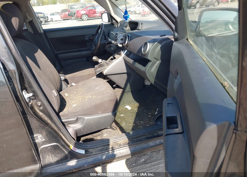 2008 SCION XB VIN: JTLKE50E381037914