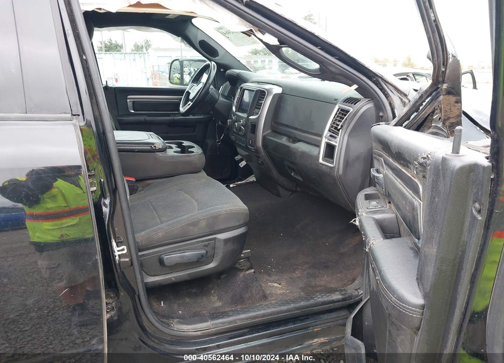 2021 RAM 1500 CLASSIC VIN: 1C6RR7GG0MS537221