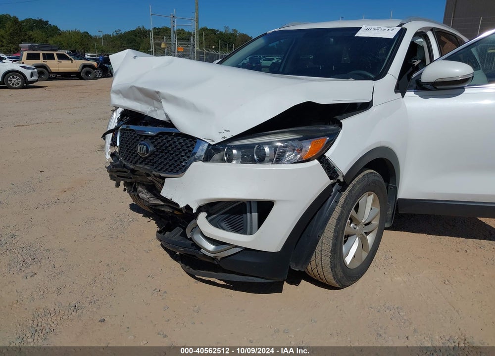 2017 KIA SORENTO 2.4L LX VIN: 5XYPG4A30HG241234