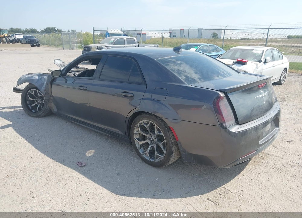 2018 CHRYSLER 300 VIN: 2C3CCABT0JH175044