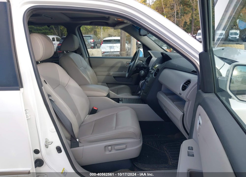 2014 HONDA PILOT TOURING VIN: 5FNYF4H98EB004494