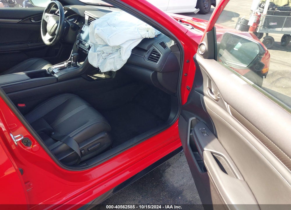 2018 HONDA CIVIC SPORT TOURING VIN: SHHFK7H95JU214872
