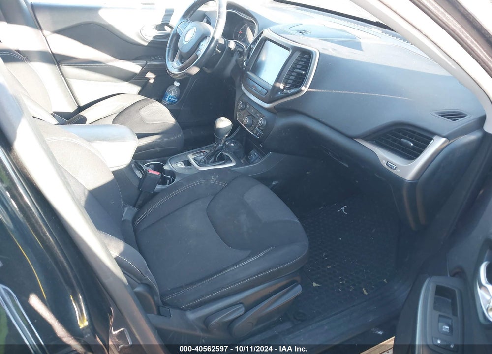 2015 JEEP CHEROKEE LATITUDE VIN: 1C4PJMCB2FW544537