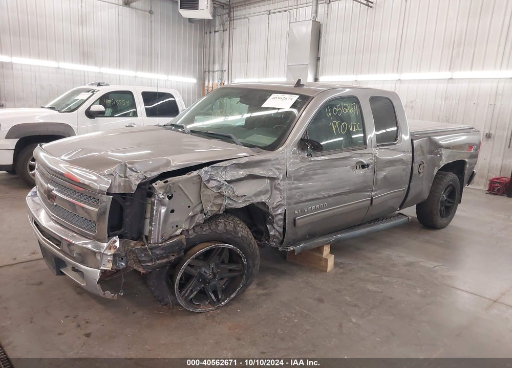 2013 CHEVROLET SILVERADO 1500 LT VIN: 1GCRKSE75DZ330608