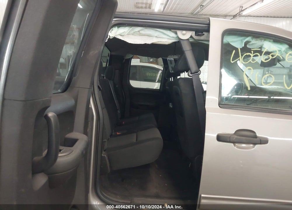 2013 CHEVROLET SILVERADO 1500 LT VIN: 1GCRKSE75DZ330608